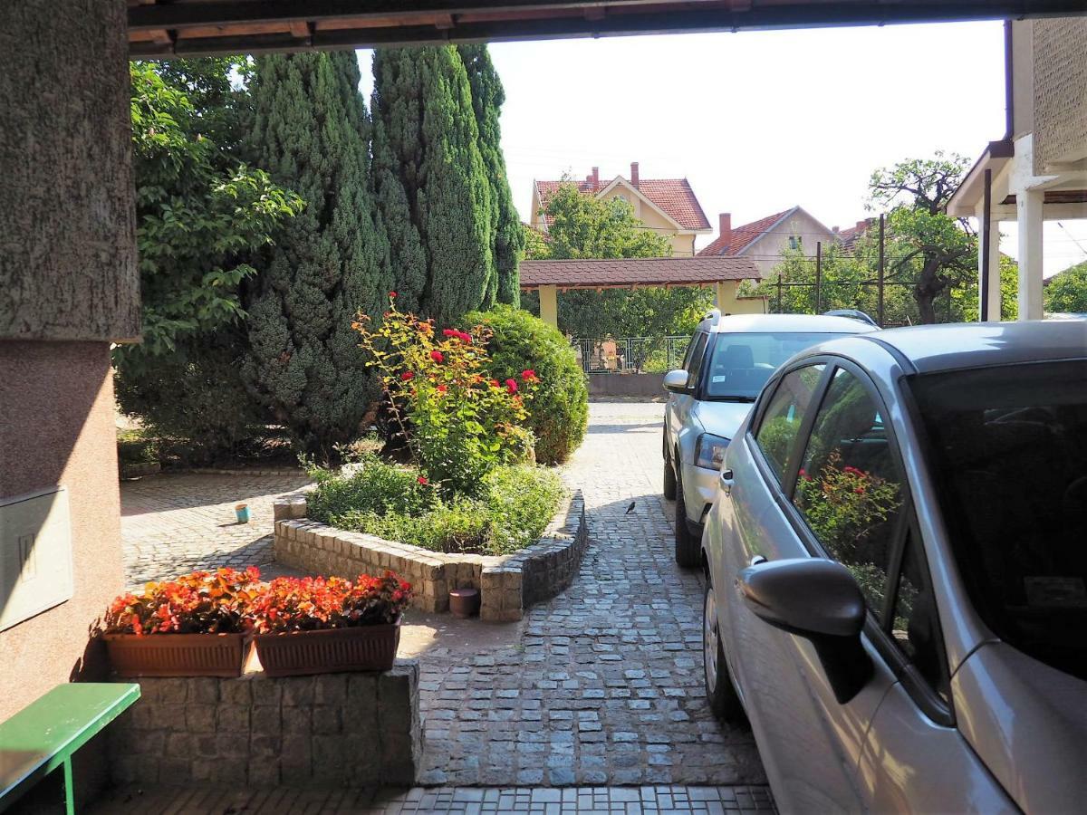 Guest House Stefanovic ヴラニェ エクステリア 写真