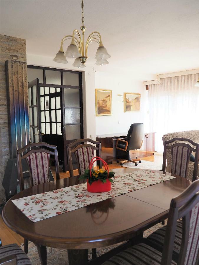 Guest House Stefanovic ヴラニェ エクステリア 写真