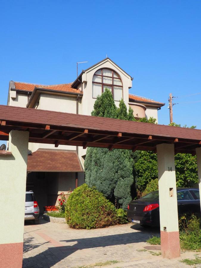 Guest House Stefanovic ヴラニェ エクステリア 写真